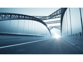 阳光下的大桥PPT背景图片
