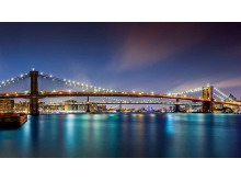 蓝色夜空下的桥梁幻灯片背景图片